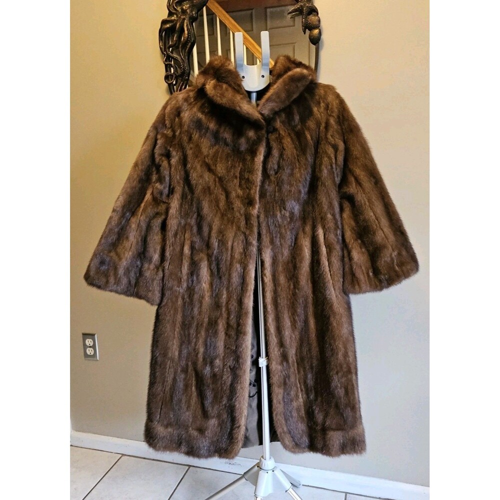 Dittrich Furs Vintage EMBA Lunaraine Natural Demi-Buff Mink Coat Full Length M